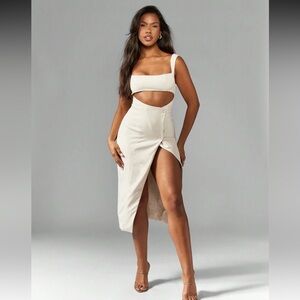 Missguided Tailored Cut Out Midi Dress – Apricot (New with Tags, Sold Out)